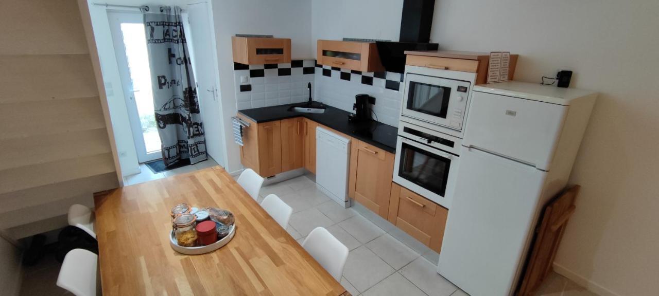 Chaleureuse Petite Maison De Bourg Beaumont-sur-Sarthe Kültér fotó