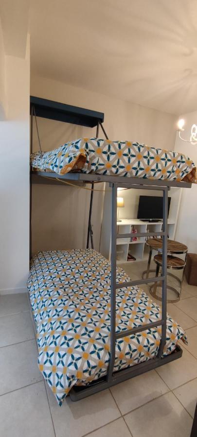 Chaleureuse Petite Maison De Bourg Beaumont-sur-Sarthe Kültér fotó