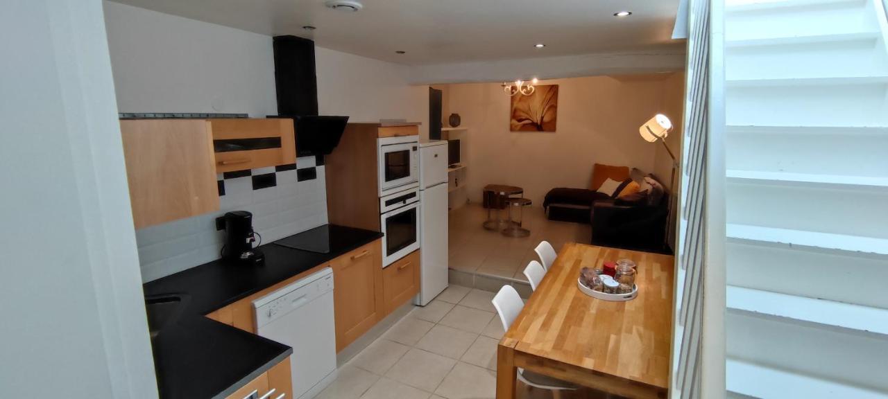 Chaleureuse Petite Maison De Bourg Beaumont-sur-Sarthe Kültér fotó