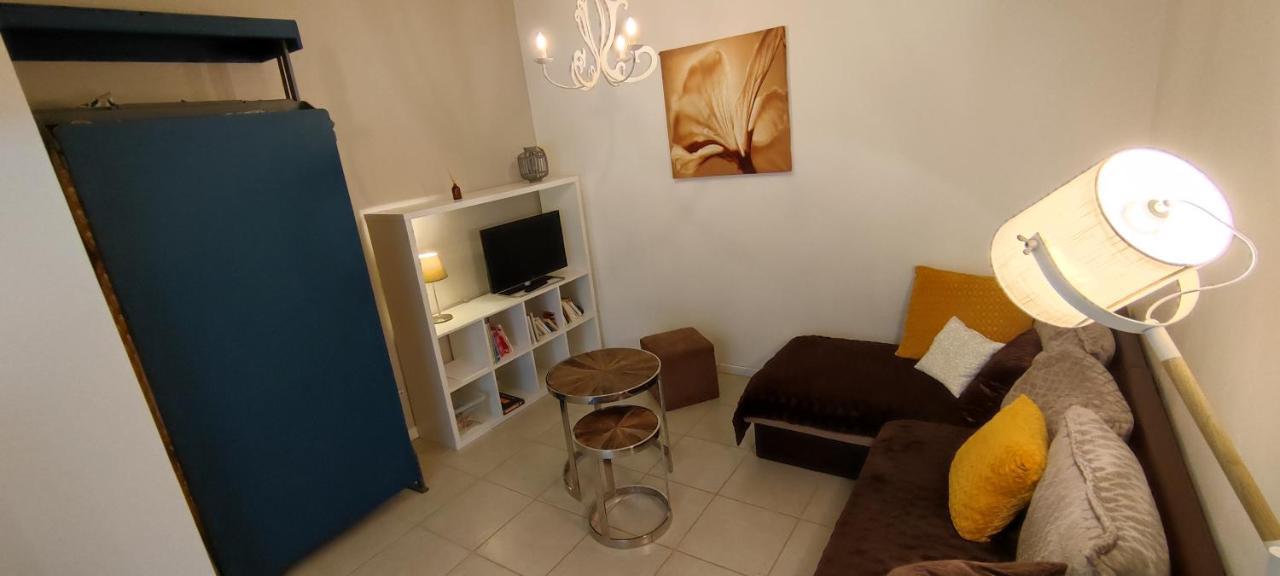 Chaleureuse Petite Maison De Bourg Beaumont-sur-Sarthe Kültér fotó