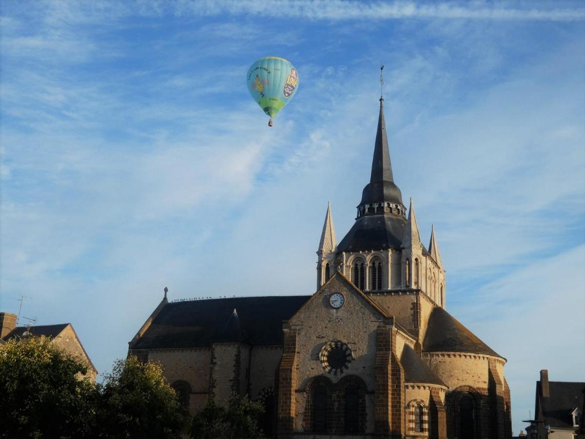 Chaleureuse Petite Maison De Bourg Beaumont-sur-Sarthe Kültér fotó