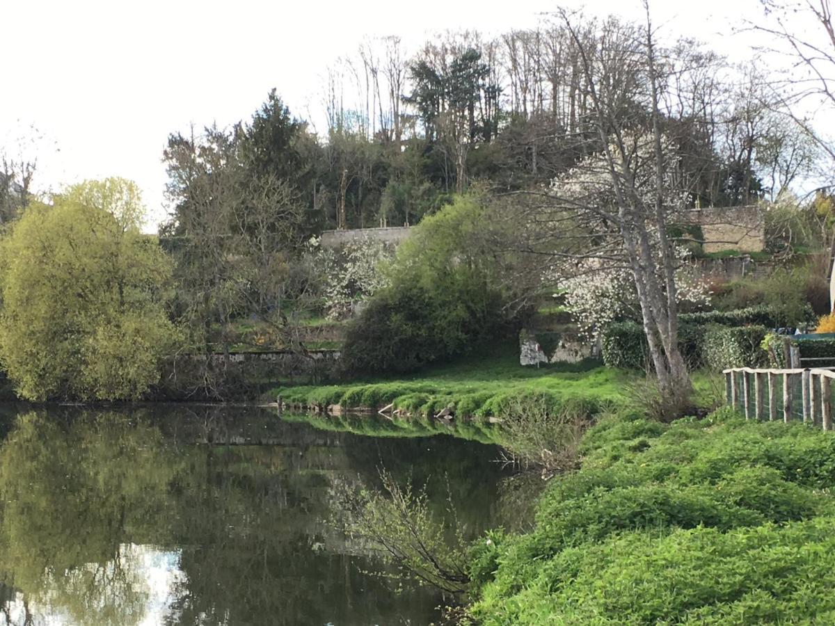 Chaleureuse Petite Maison De Bourg Beaumont-sur-Sarthe Kültér fotó